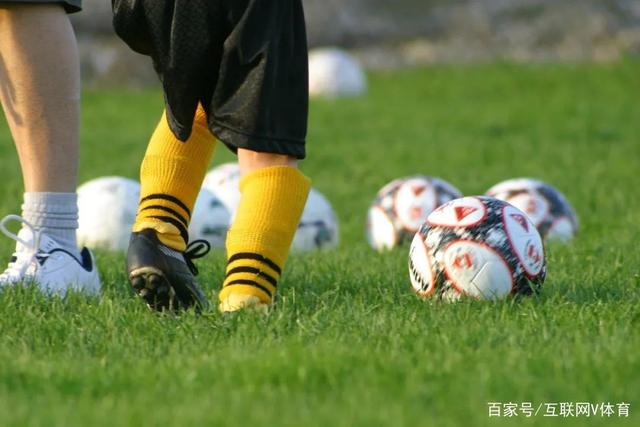 哈兰德谈被换下：我告诉瓜帅想进6个 但我也没辙