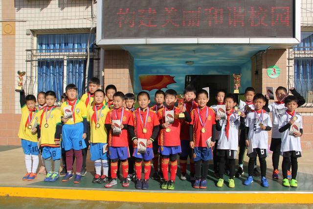 李凯尔今天将回深圳老家祭祖 出征前最后仪式