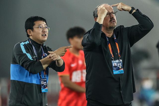 詹姆斯30+7+9文班亚马27+10+8+5+5 湖人胜马刺